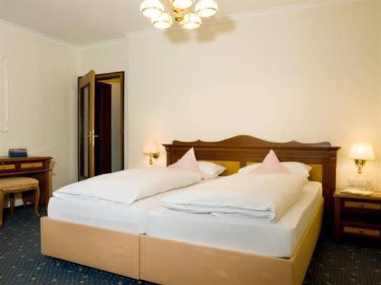 Hotel Sacher-Stoiber Bad Füssing エクステリア 写真